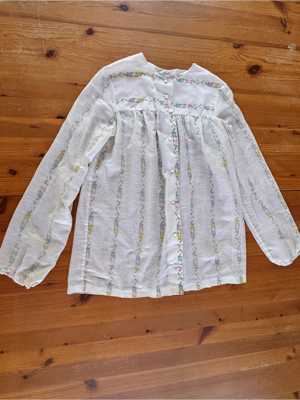Vintage Jantzen White Blouse with Floral detail
